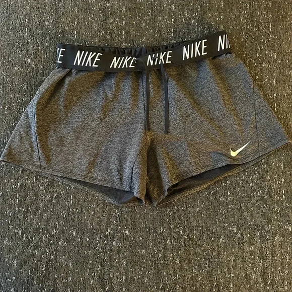 NIKE Dri-FIT Shorts Women's Training Gray Polyester with Pockets - Picture 6 of 14